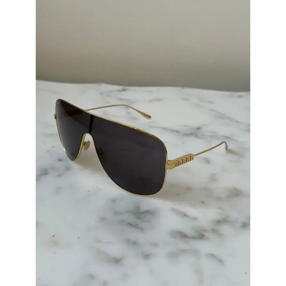 NEW Gucci GG1436S Gold Metal Shield Grey Lens Sunglasses